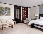 Room image #16 at The Peninsula London